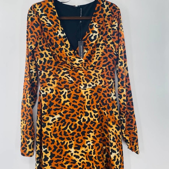 W118 by Walter Baker Orange Leopard Print Long Sleeve V-Neck Maxi Dress Sz M NWT - Picture 10 of 15